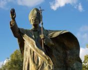 John-Paul-II-crop.jpg 04